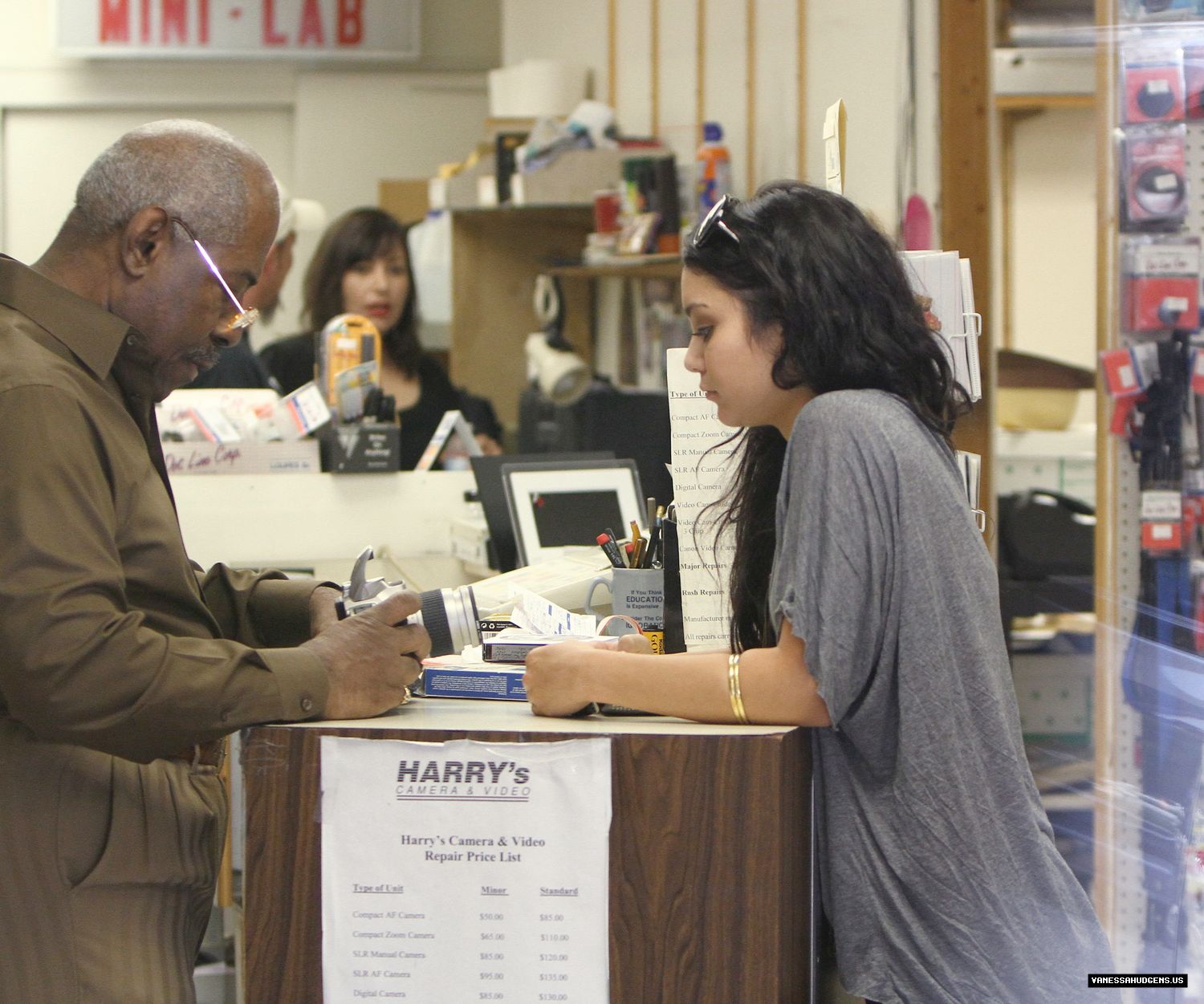 Vanessa Hudgens Heads To Harry’s-15 april 4