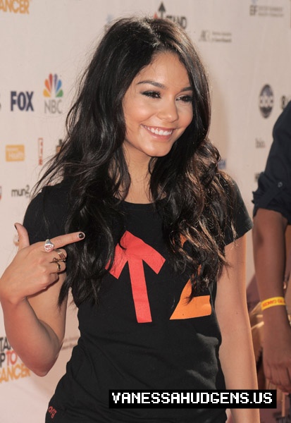 Vanessa Hudgens- Stand Up To Cancer 18