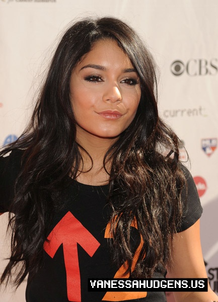 Vanessa Hudgens- Stand Up To Cancer 27