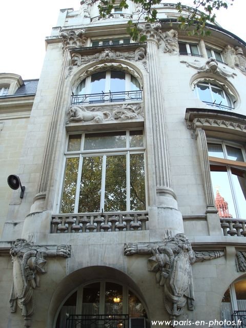 Un immeuble parisien prestigieux . 23-rue-laborde