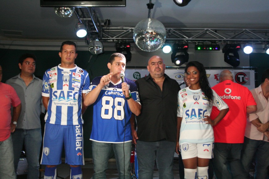 Grêmio Catanduvense-SP apresenta uniformes para 2014 Uniformegremio132