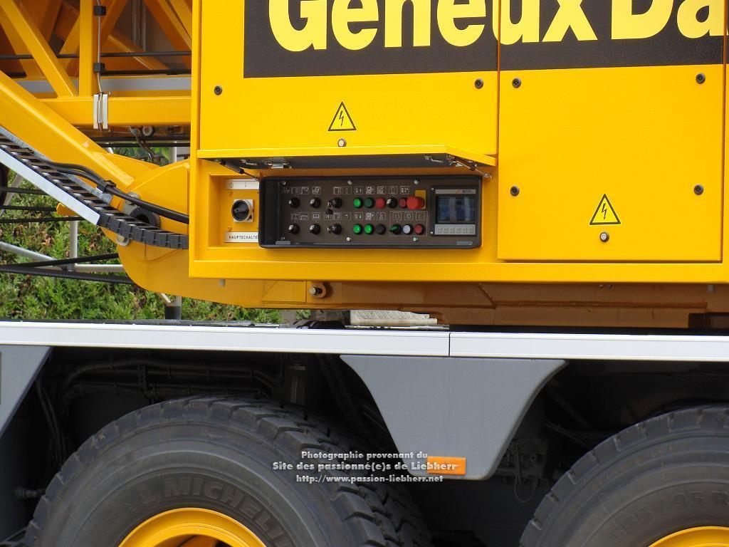 Grue mobile de construction Liebherr MK 88 20100608dsc04752-