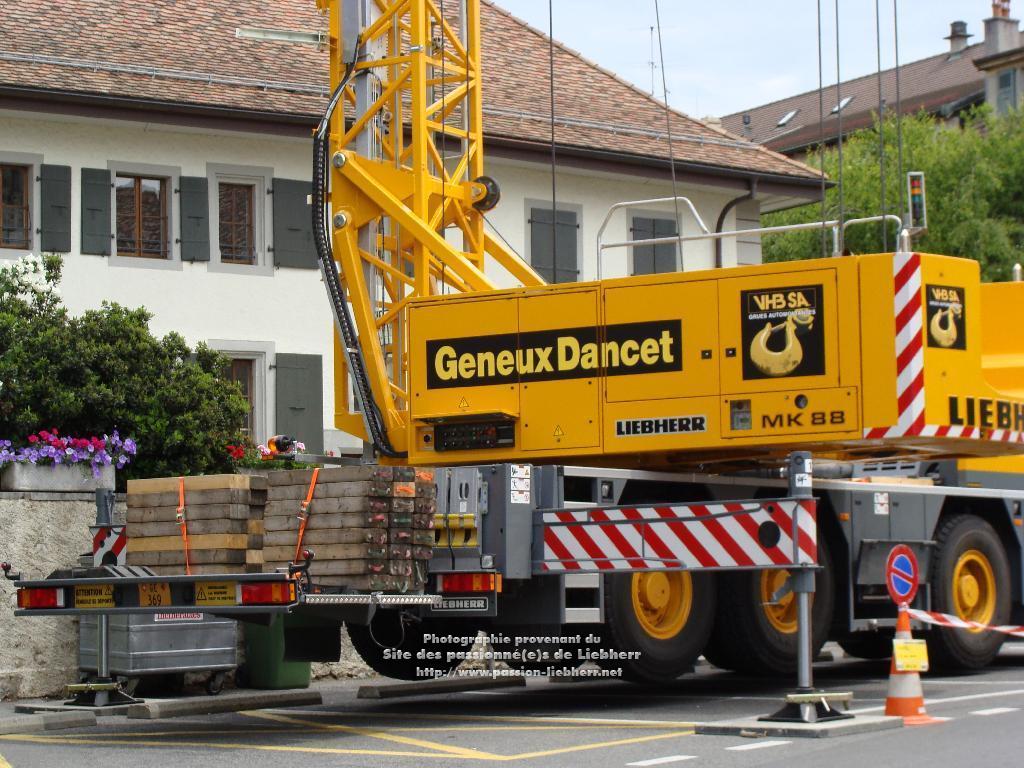 Grue mobile de construction Liebherr MK 88 20100608dsc04785-