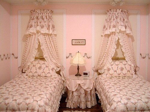 Habitacion Amelie & Lily Luna. Bedroom%20pink