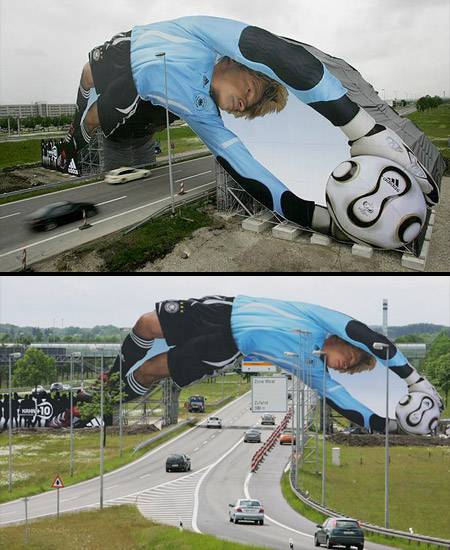عکسهای بسیار دیدنی از تبلیغات خلاقانه فوتبال در اروپا Pc7ebb3035b291f271d49bc87451d0a253_worldcup05