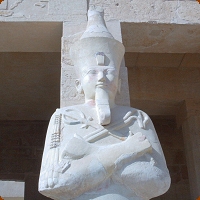 Temples and Tombs Statue-hatshepsut