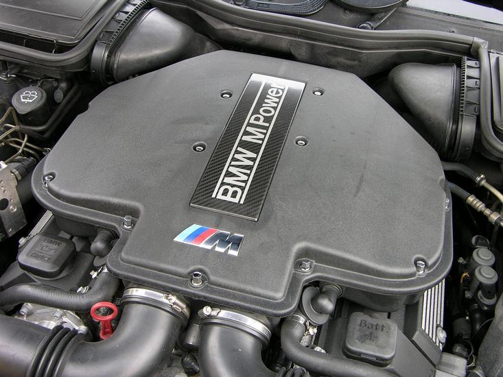 سيارة ال '* بي أم دابليو أم 5 * L-BMW-M5-E39-Engine