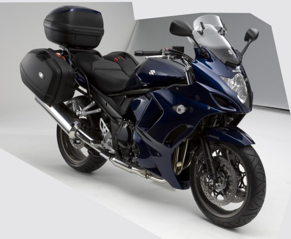 Aprilia - Page 4 1250-gsx-f-2010-version-gt