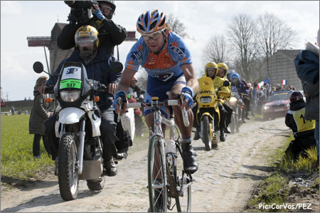 10.04.2011 10.04.2011 Paris - Roubaix FRA *   Rbx08-maaskant450
