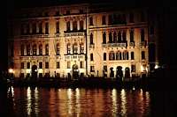 البندقية مدينه العشاق؟؟؟ T_venice_canal_grande_2_coln