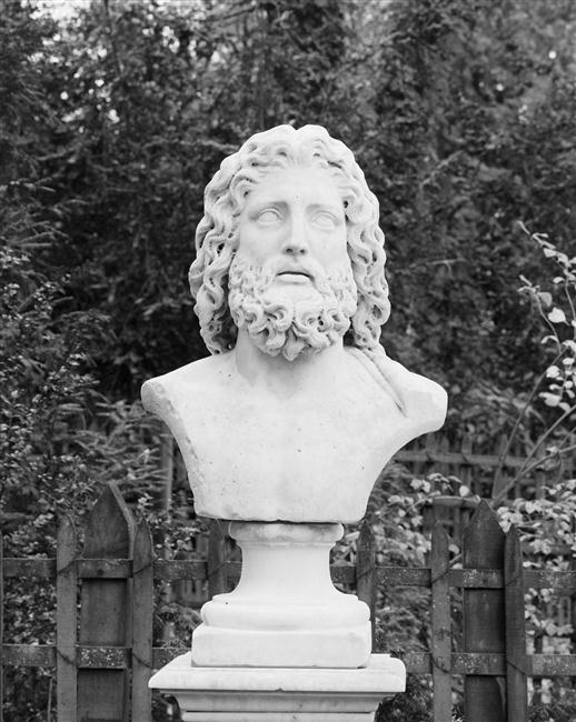 Asclépios ou Esculape, dieu de la médécine à Versailles 78-006584