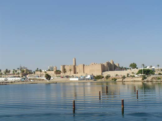 مدينة المنستير التونسية Port-de-monastir