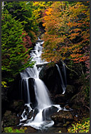 مناظــر شـلآلآاات رووعه  Japan-nikko-national-park-005.1