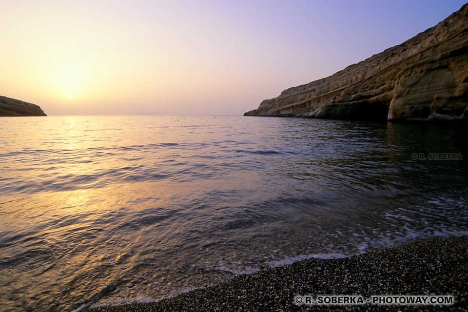 دعوة لتمتع بمناظر البحار الجميلة SANT03_223-matala-couche-soleil