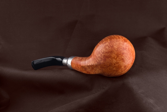 Le marché est ouvert chez Pierre - Page 39 749_161026-pipe-pierre-morel-n1-77-85v2