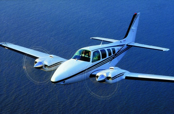 Beechcraft Baron 64