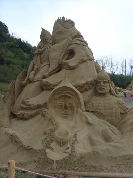 Nghệ thuật điêu khắc trên cát Sand_sculpture_11