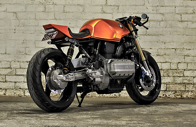 C'est ici qu'on met les bien molles....BMW Café Racer - Page 30 16_05_2014_BMW_K100RS_06