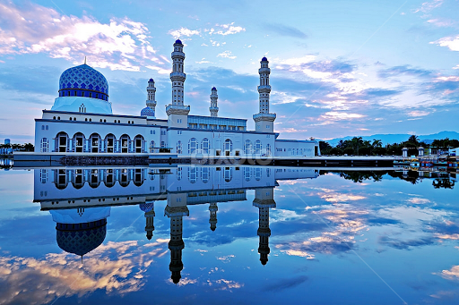 ماليزيا بلد السياحة والجمال  Masjid-bandaraya-kota-kinabalu-sabah-51432371