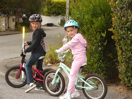 Kako naučiti dijete ili odraslu osobu da vozi bicikl Children-biking