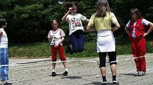 Tradicionalne dečije igre Gumi