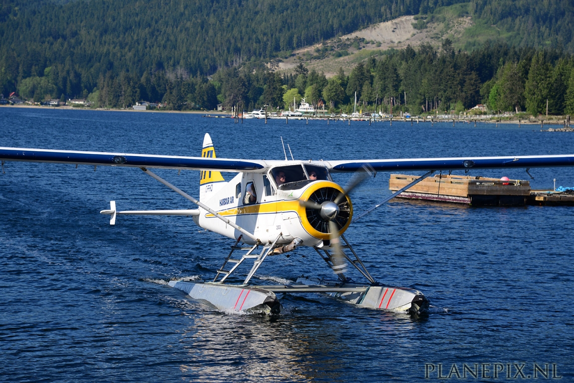 Vancouver 5 May 2013 + 8 May 2013 Normal_8107_C-FFHQ_DHC2_Harbour_Air_YHS