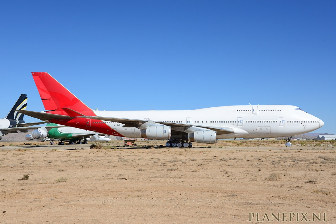 Victorville 5-10-2013 Normal_8769_VH-OJQ_B747-400_Qantas_28n-t29_VCV