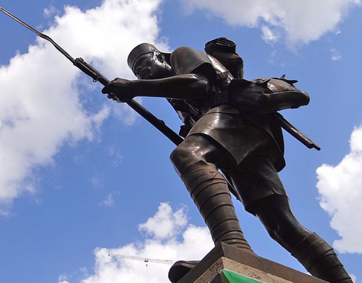 Đến thăm thương cảng lớn nhất Đông Phi ở Dar es Salaam Tanzania-dar-es-salaam-askari-monument