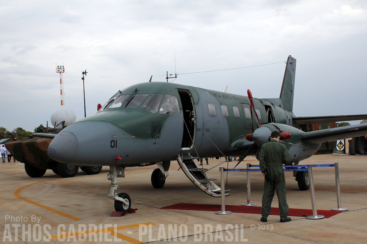 ACUERDOS DE DEFENSA CON OTROS PAÍSES CONTRIBUYEN A DESARROLLO DE BRASIL Bid_day_1-048