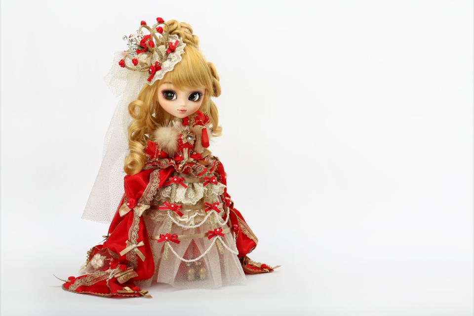 [Février] Pullip Queen Rosarind 545226_534668439886394_1971713048_n