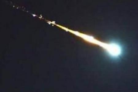 Une météorite a illuminé le ciel de l'est de la France 757554171_B975028825Z.1_20150316114502_000_GH445JNCQ.1-0