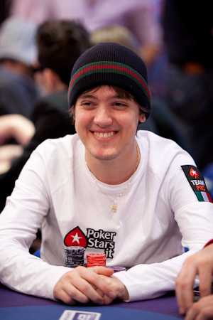 EPT San Remo : Alexey Rybin domine le Day 1A Dario_minieri_srd1a-thumb-300x450-95149