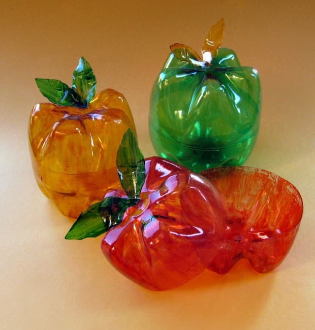 Como hacer envases para caramelos con botellas de plástico Web Envases-para-dulces-620x650