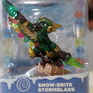 [OFICIAL] Skylanders: SuperChargers - Página 4 Snow-brite-stormblade-skylanders