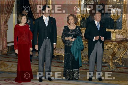 El teatro Fígaro-Adolfo Marsillach-Recep. C. Diplomático 08011720