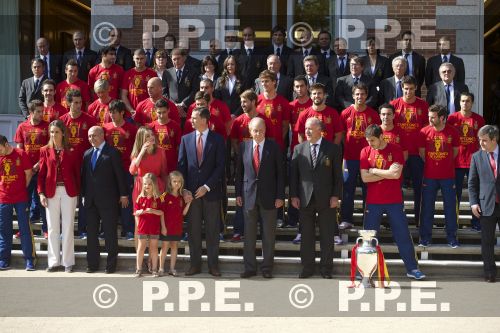 Partido de futbol de la fase final de la “UEFA EURO 2012” - Página 8 PPE12070235