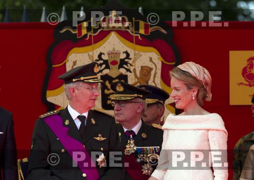 INVESTIDURA DE FELIPE Y MATHILDE COMO REYES DE BÉLGICA - Página 9 PPE130721157