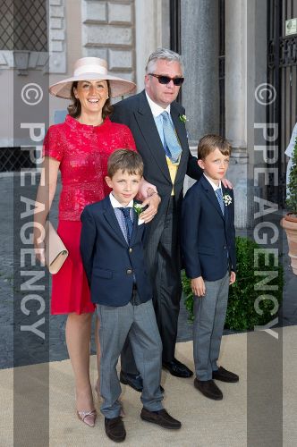 Boda entre Prince Amedeo y  Elisabetta Rosbosch von Wolkenst - Página 2 PPE14070503