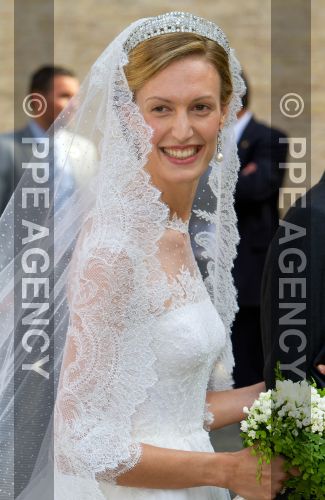 Boda entre Prince Amedeo y  Elisabetta Rosbosch von Wolkenst - Página 2 PPE14070529