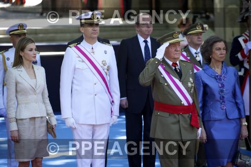 ABDICA EL REY JUAN CARLOS. FELIPE Y LETIZIA REYES - Página 13 PPE14060801