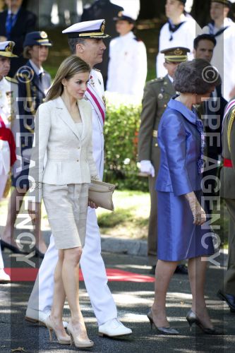 ABDICA EL REY JUAN CARLOS. FELIPE Y LETIZIA REYES - Página 13 PPE14060815