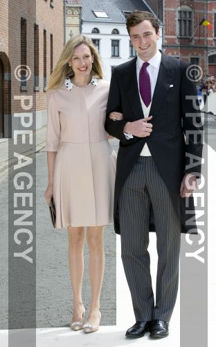 BODA DE LA PRINCESA ALIX DE LIGNE Y EL CONDE GUILLERMO DE DAMPIERRE - Página 4 PPE16061834