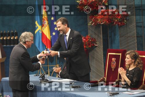 Premios Principe de Asturias 2012 - Página 4 PPE12102640