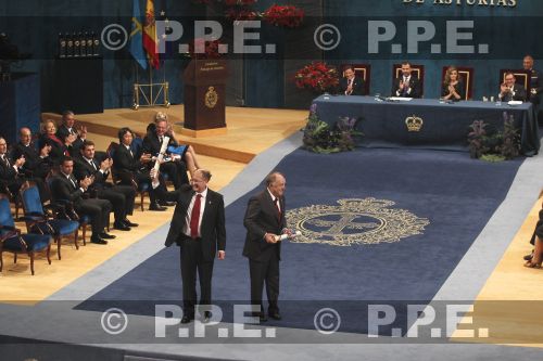 Premios Principe de Asturias 2012 - Página 4 PPE12102649