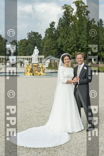 BODA DEL PRÍNCIPE JAIME DE BORBÓN - PARMA 05/09 - Página 2 PPE13100601