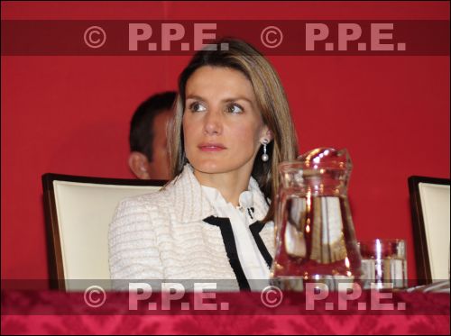 Letizia, Princesa de Asturias (Cont. Foro II) - Página 16 PPE08090201