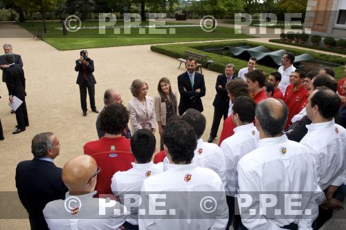 Letizia, Princesa de Asturias (Cont. Foro II) - Página 14 PPE09092106