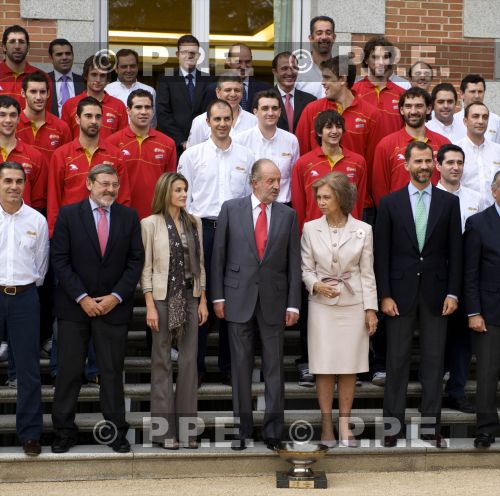 Letizia, Princesa de Asturias (Cont. Foro II) - Página 14 PPE09092109