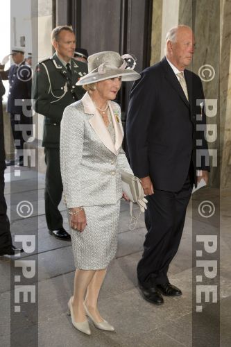 El Rey Carlos Gustavo de Suecia. Jubileo 40 años en el trono - Página 5 PPE13091512