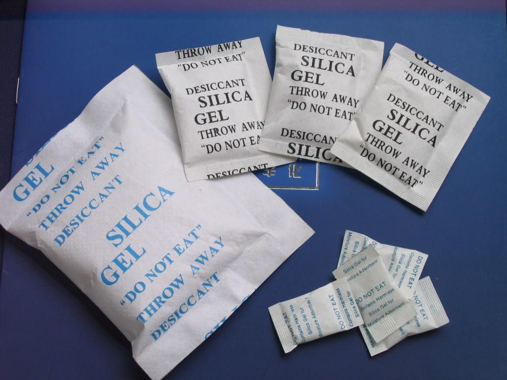 Inaamag *** pegs ko Silica_Gel_desiccant_for_packaging